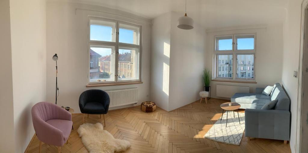 Wine Apartments Hradec Centre Hradec Kralove Bagian luar foto